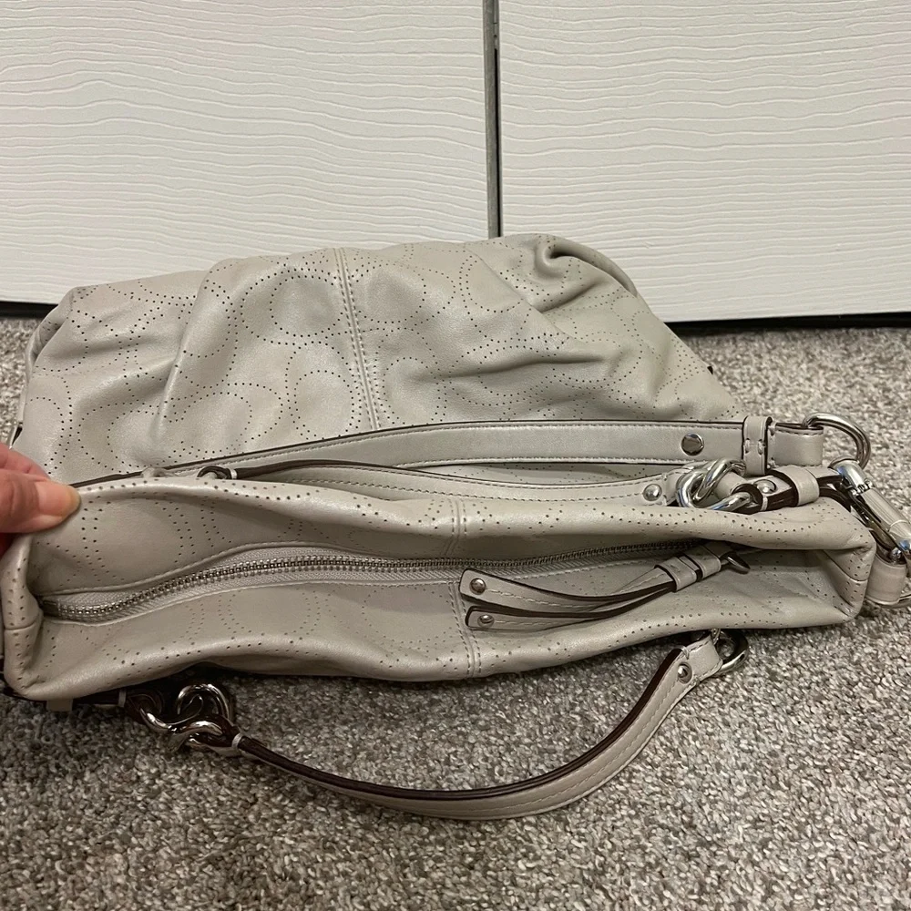 Coach A-1182 hobo purse